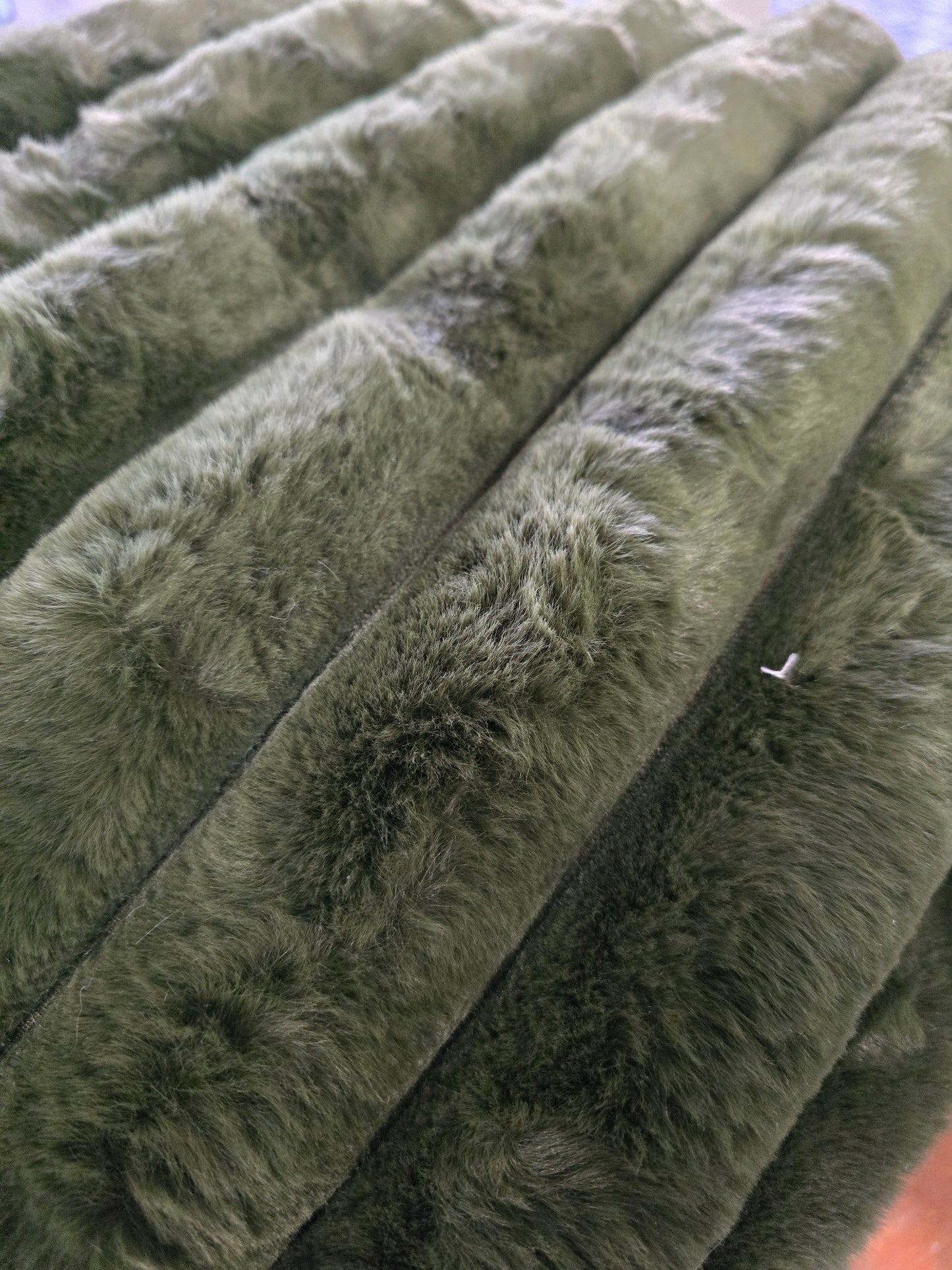 Throw Rug Faux Fur -Green