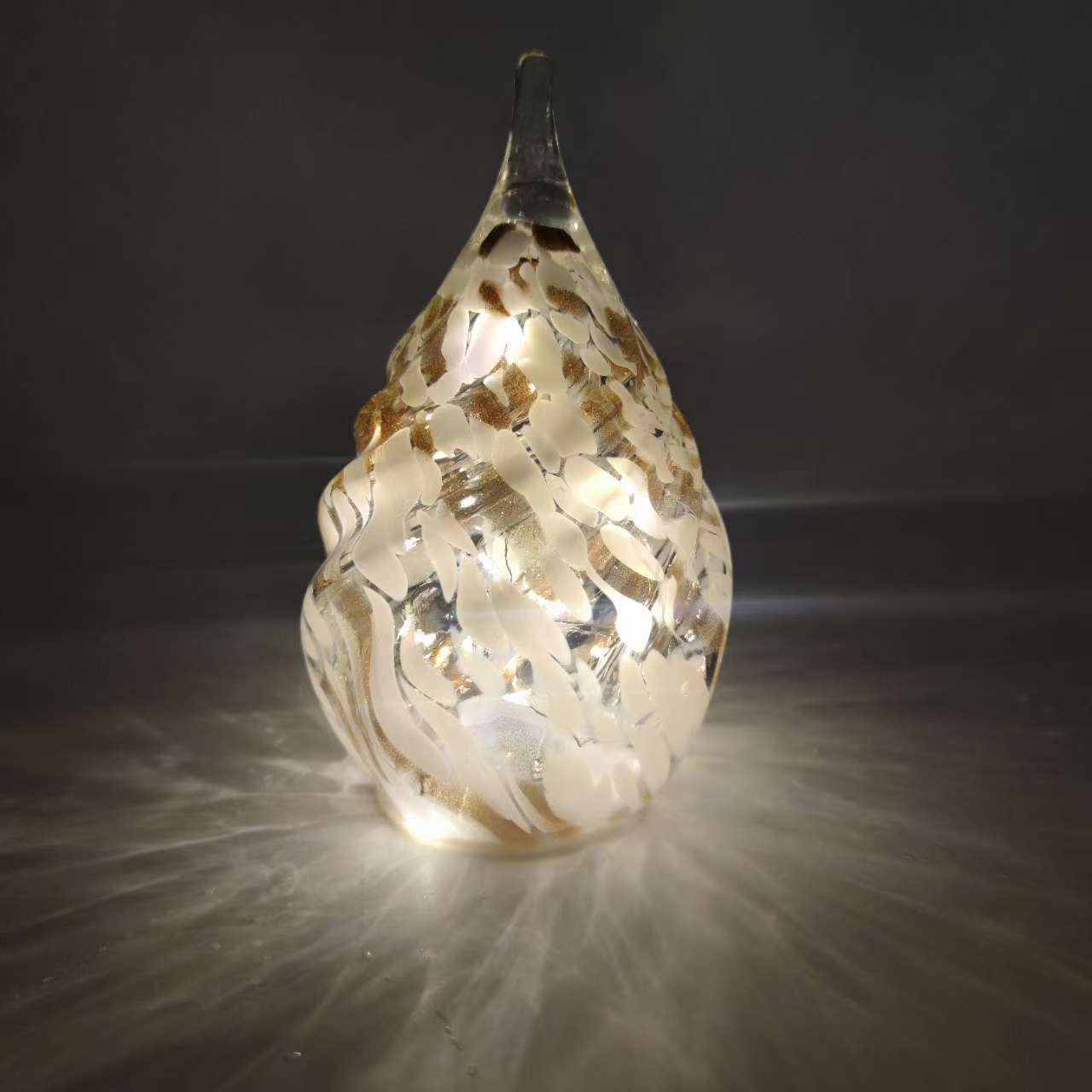 Glow Light Teardrop-White/Gold