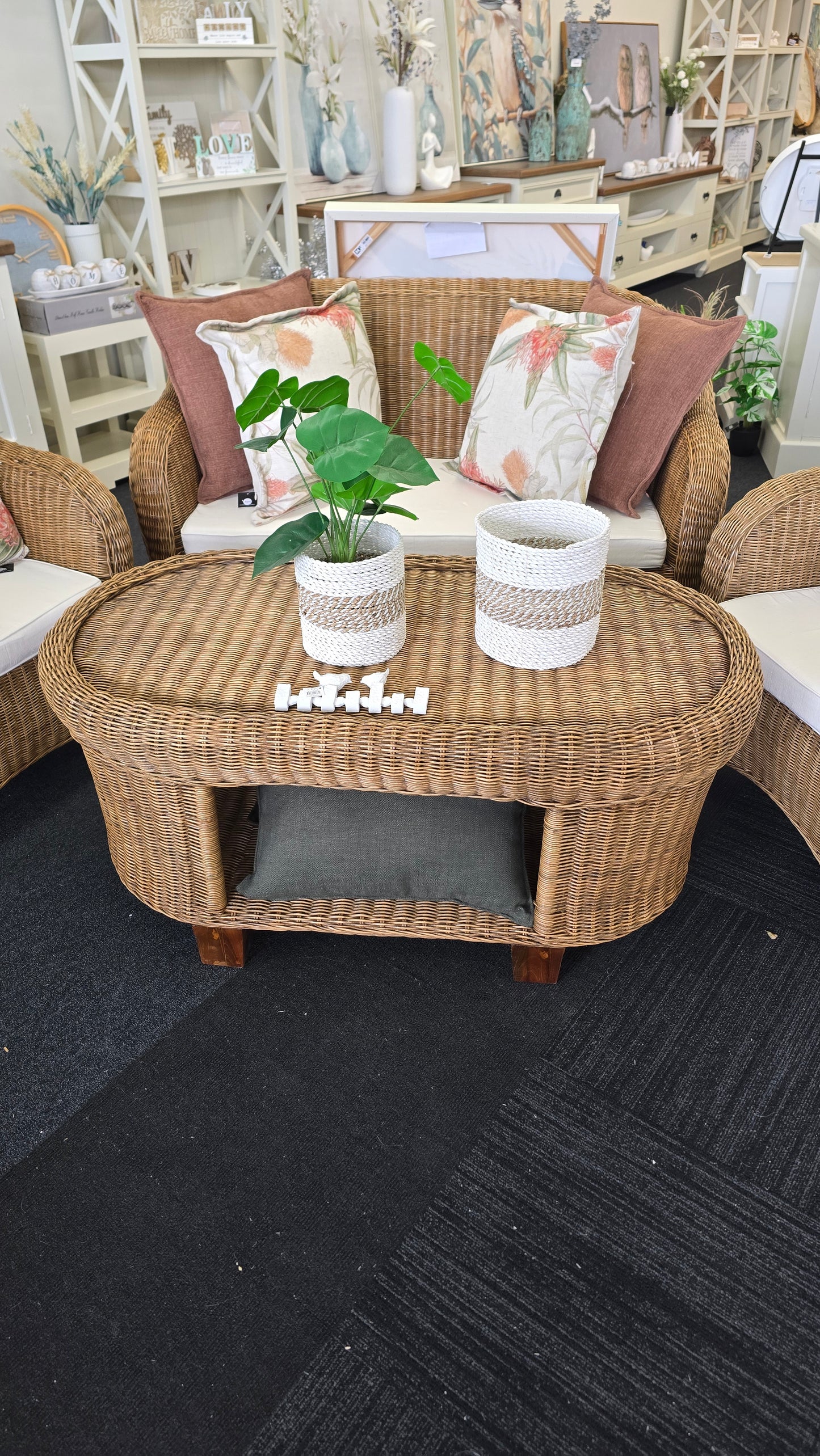 Sylvia 4 Piece Setting- Antik