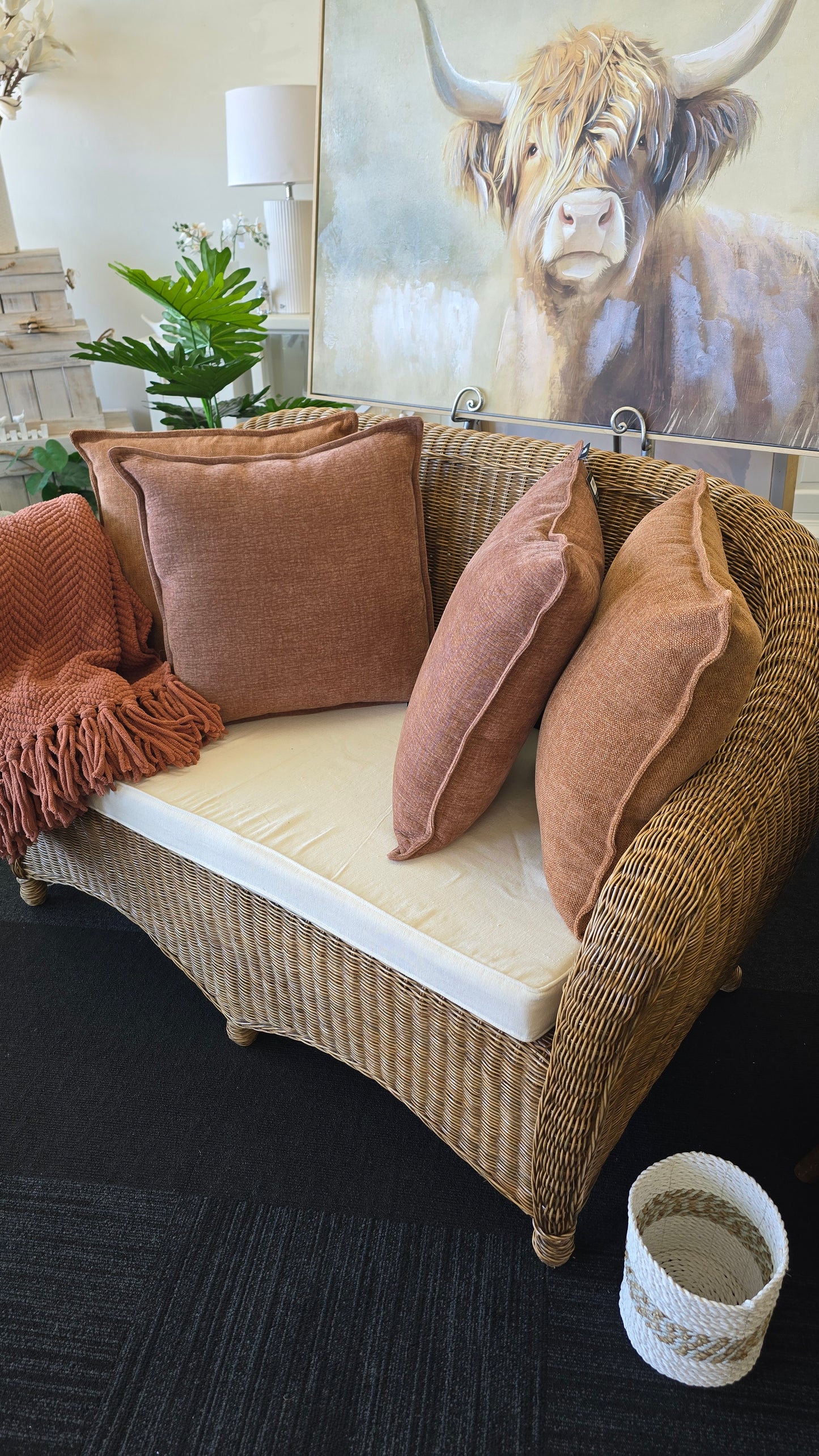 Sylvia 2 Seater-ANTIK