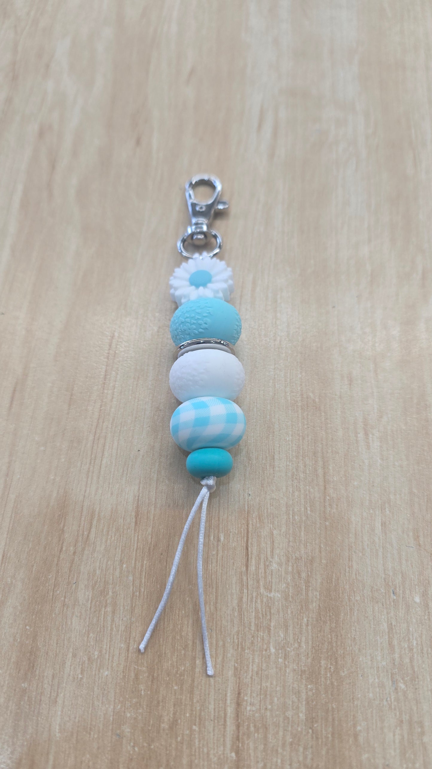 Hanging Beaded Keyring-Aqua Daisy