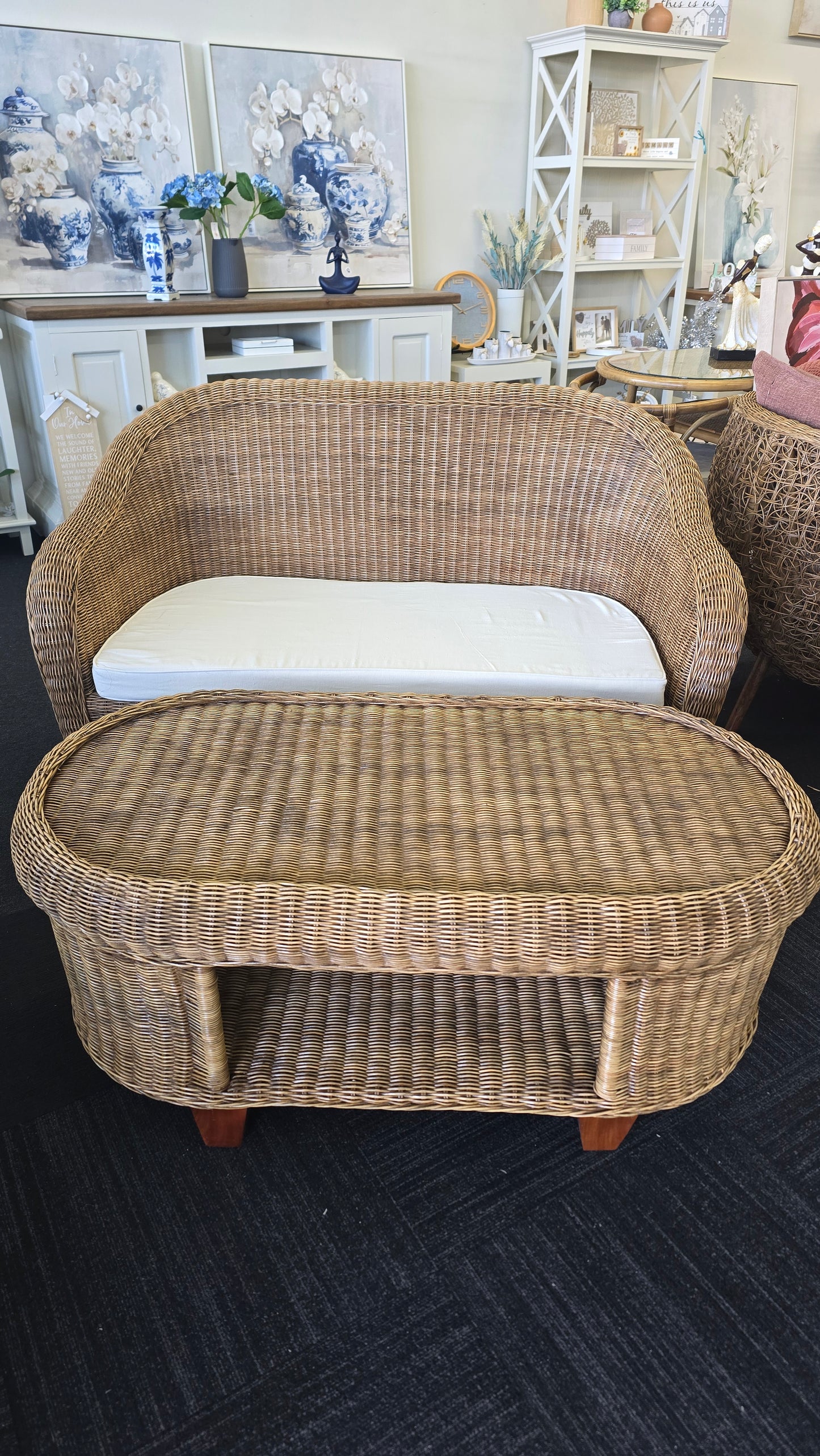 Sylvia 2 Seater-ANTIK