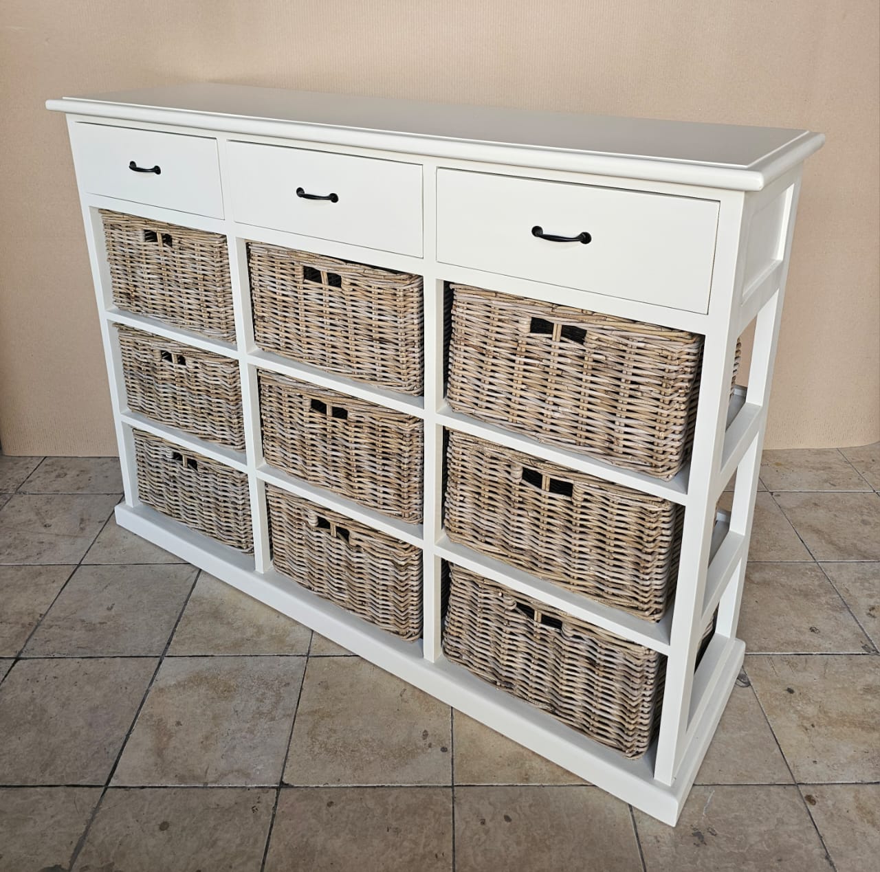 Hampton's 9 Drawer Buffet