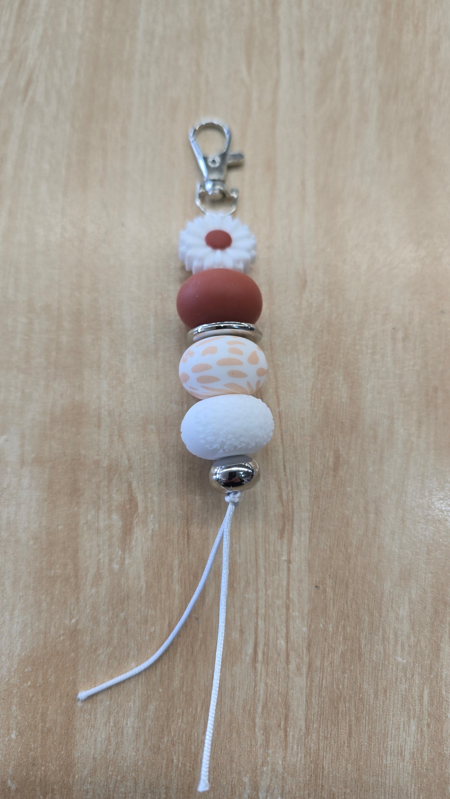 Beaded Hanging Keyring-Terra Daisy
