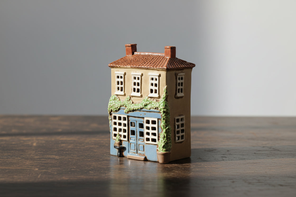Cotswold Tealight House