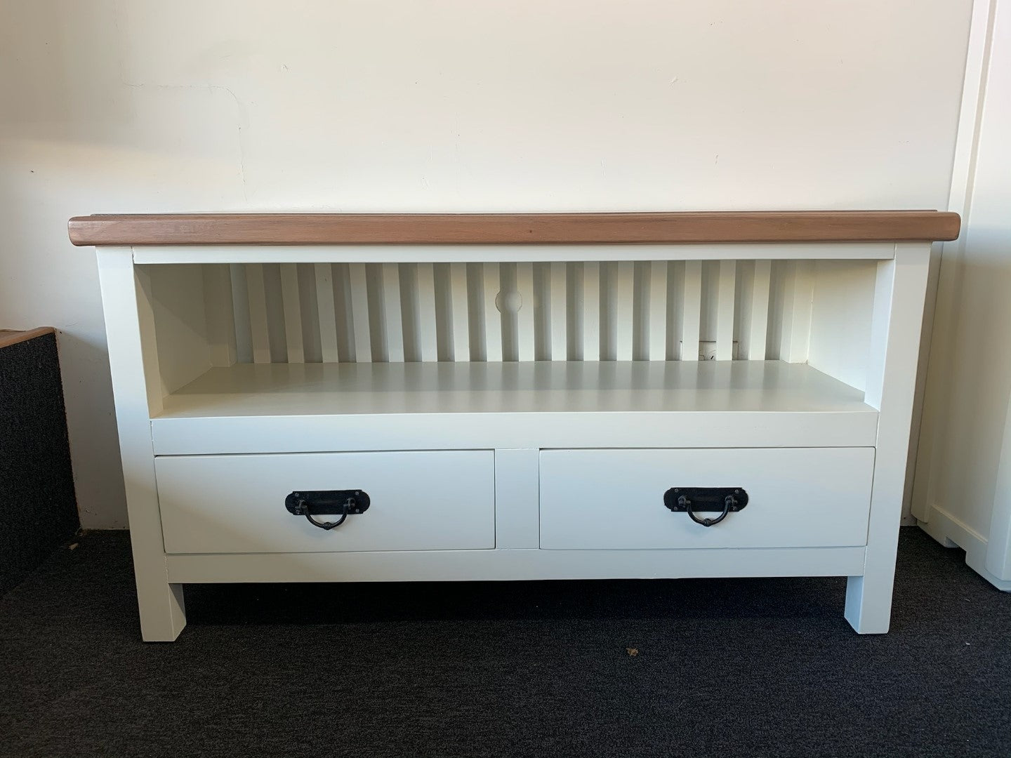 Coastal Grill Back Tv