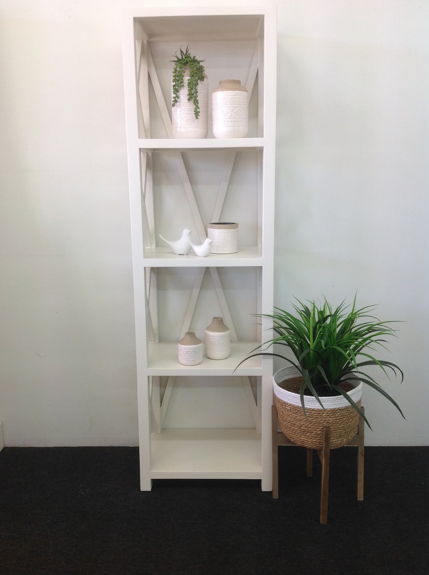 Hampton's Single Bookcase