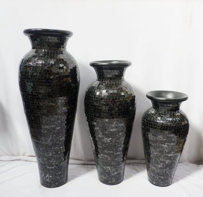 Mosaic Lip Vase-Black