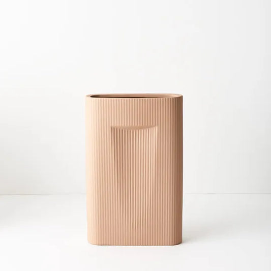 Sable Vase - Nude