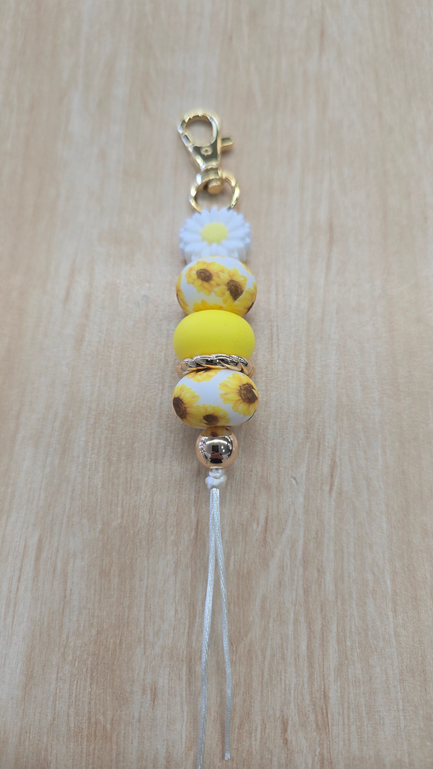 Hanging Beaded Keyring- Daisy Meets Sunflower