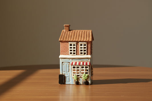 Countryside Tealight House