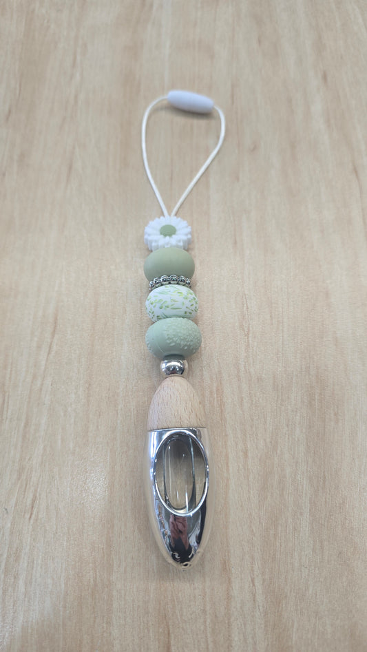 Beaded Hanging Diffuser- White Daisy