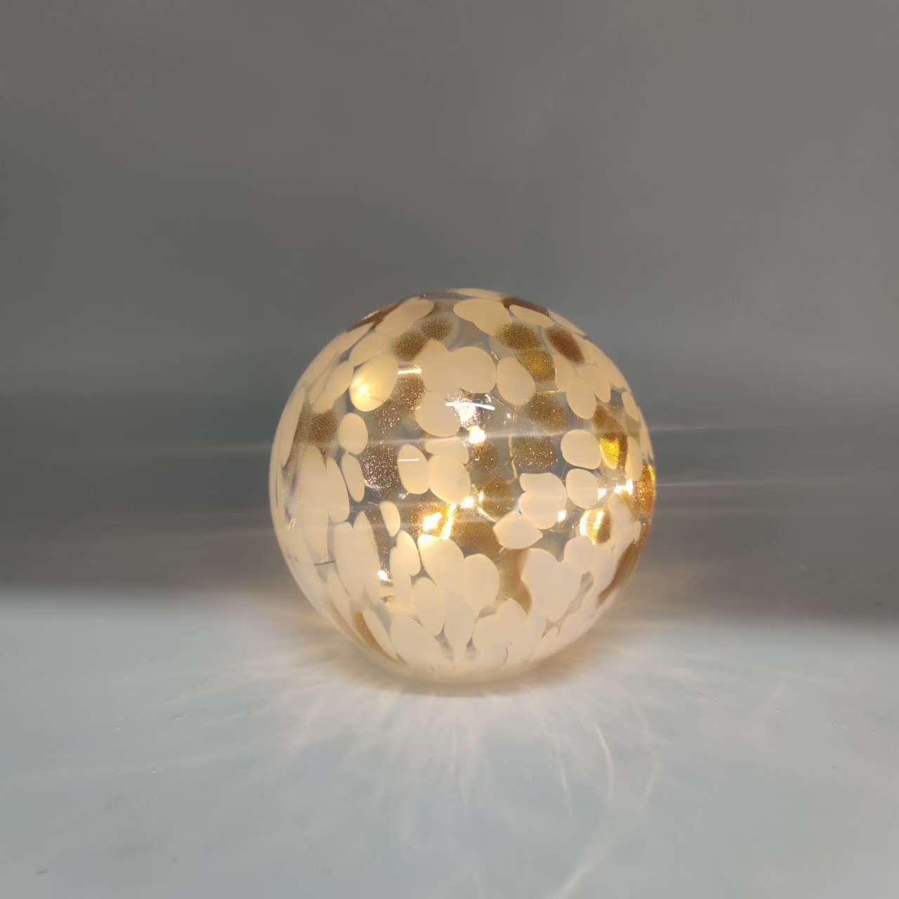 Glow Light Round-White Gold