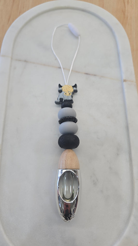 Beaded Hanging Diffuser-Highland Cow