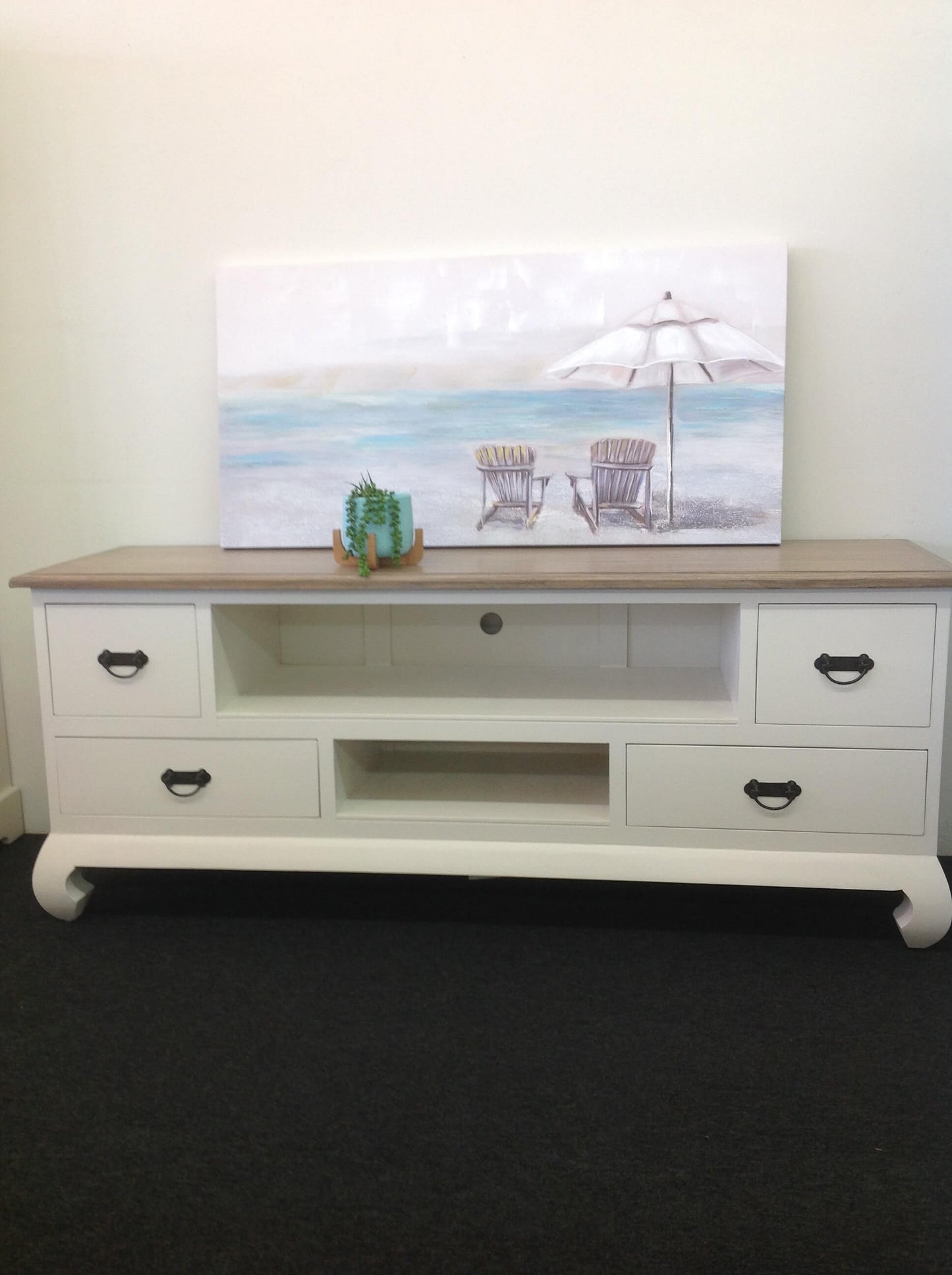 Coastal Giant Opium Plasma Tv